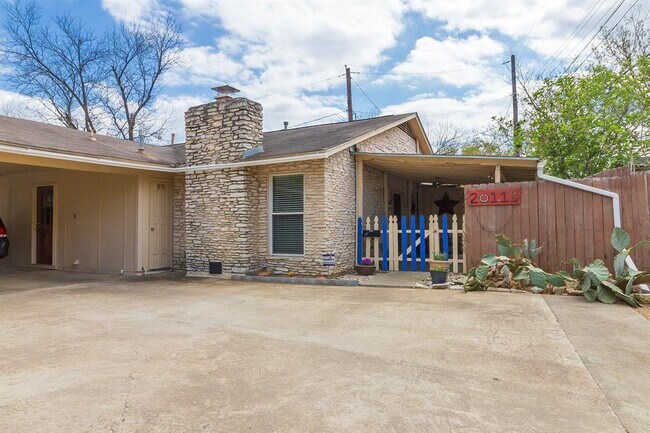 property at 2011 Meadowridge Dr