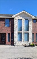 8 N 49th St in McAllen, TX - Building Photo