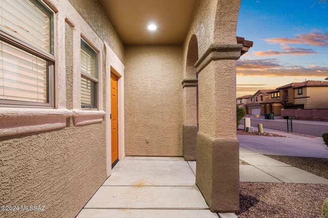 1626 W Homecoming Way in Tucson, AZ - Building Photo - Building Photo