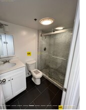 102 Queensberry St, Unit 8 in Boston, MA - Building Photo - Building Photo