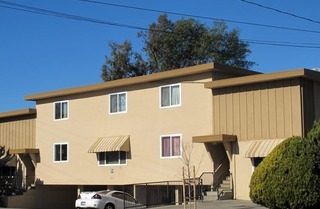 Bay Heart Apartments in Hayward, CA - Building Photo - Building Photo