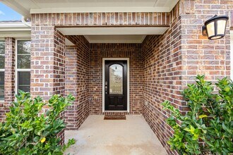 8218 Delta Down Dr in Fulshear, TX - Building Photo - Building Photo