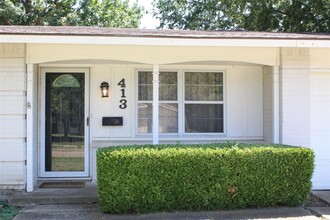 413 Salem Dr in Richardson, TX - Foto de edificio - Building Photo