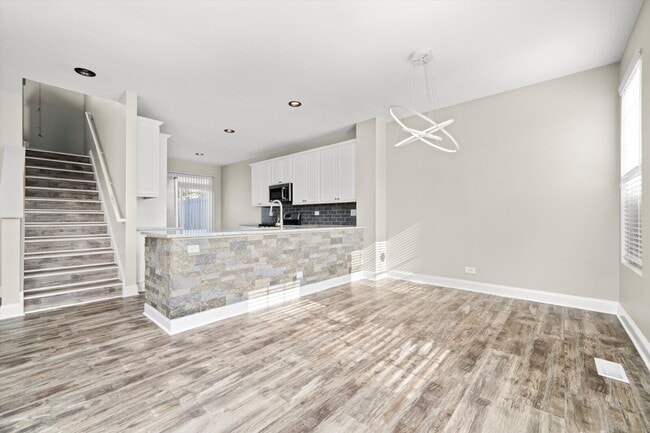 533 Cannon Ball Dr in Grayslake, IL - Foto de edificio - Building Photo