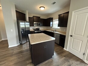 139 Wellspring Terrace in Allenhurst, GA - Building Photo - Building Photo