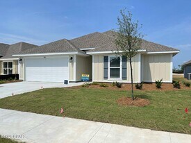 251 Morning Crk Wy in Callaway, FL - Building Photo