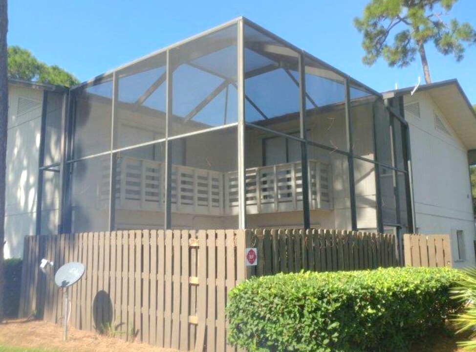 2823 Stoneway Ln in Fort Pierce, FL - Building Photo