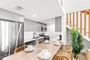 8115 Thomas Dr, Unit SI FL2-ID1354930P in Panama City, FL - Building Photo