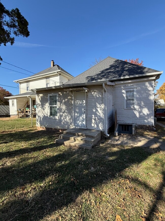 1347 E Prairie Ave in Decatur, IL - Building Photo - Building Photo