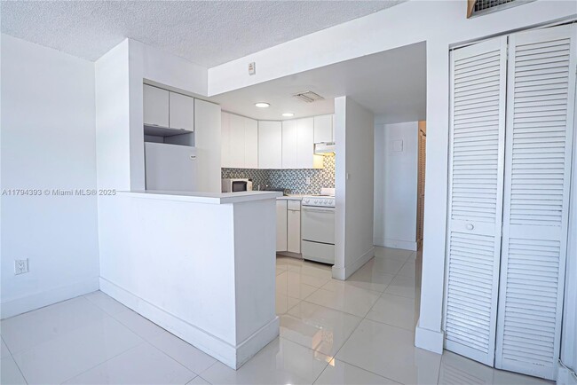 property at 1575 Euclid Ave