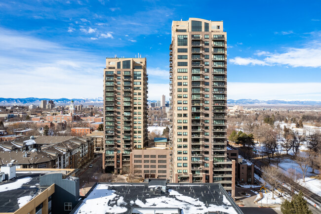 The Pinnacle at City Park South in Denver, CO - Foto de edificio - Building Photo