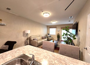 7804 Merchants Way in Jacksonville, FL - Foto de edificio - Building Photo