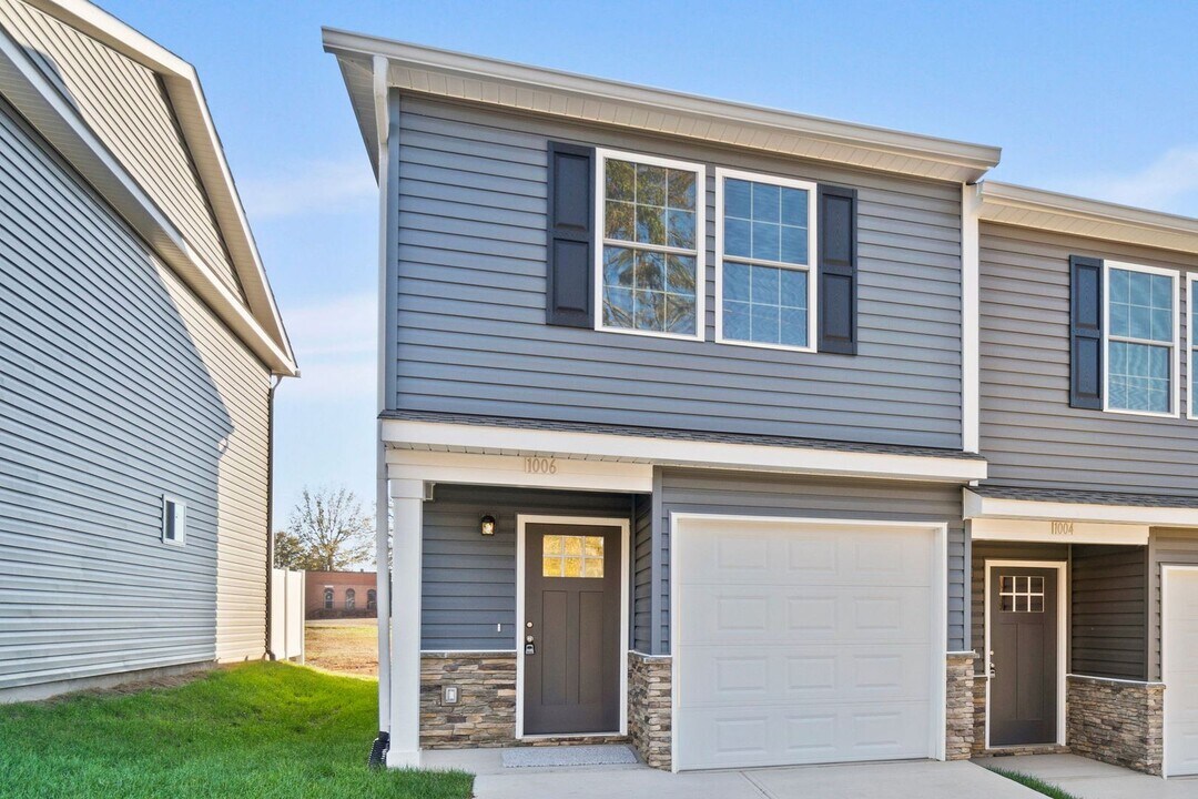 1006 10th St NE in Hickory, NC - Building Photo