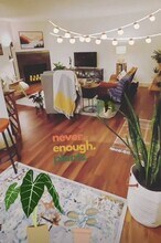 11058 NE 33rd Pl in Bellevue, WA - Building Photo - Building Photo