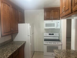 135 Florence St in Sunnyvale, CA - Building Photo - Building Photo