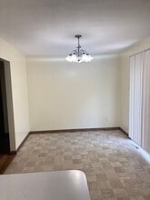 1105 E Scovill St in Urbana, IL - Building Photo - Building Photo