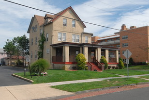 301 Sunset Ave in Asbury Park, NJ - Foto de edificio - Building Photo