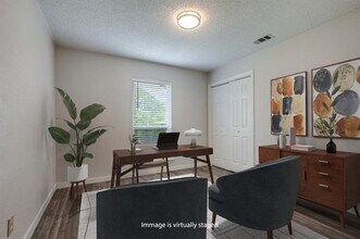 1908 Clemson Dr in Richardson, TX - Foto de edificio - Building Photo