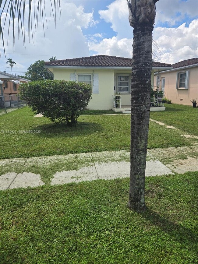 property at 1708 Plunkett St