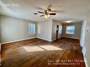 5856 Trigg Dr in Westworth Village, TX - Foto de edificio - Building Photo