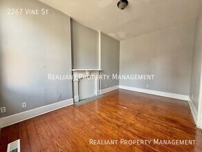 2267 Vine St in Cincinnati, OH - Building Photo - Building Photo