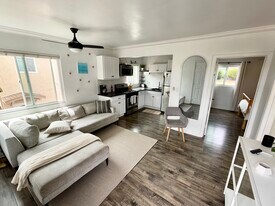 2152 Oliver Ave in San Diego, CA - Building Photo