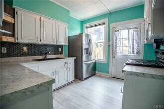 19 Genesee Ct in Utica, NY - Building Photo - Building Photo