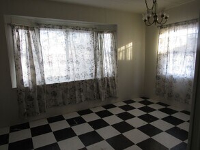 292 S 4th Ave in Mills, WY - Building Photo - Building Photo