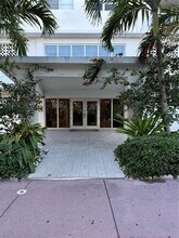 1750 James Ave in Miami Beach, FL - Building Photo - Building Photo