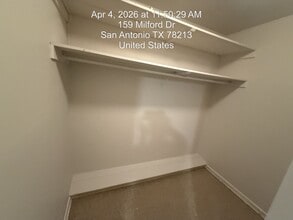 159 Milford Dr in San Antonio, TX - Foto de edificio - Building Photo