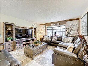 100 E Oak Terrace Dr in Leesburg, FL - Building Photo - Building Photo