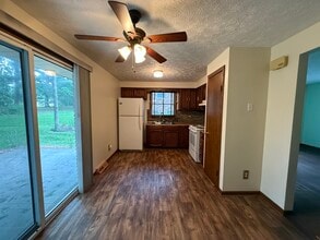 1208 Carnwise St SW, Unit 1208 in Canton, OH - Building Photo - Building Photo