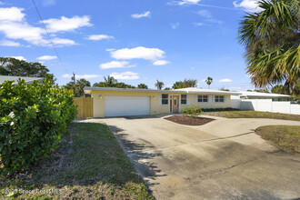 271 Brian Dr in Indialantic, FL - Building Photo - Building Photo