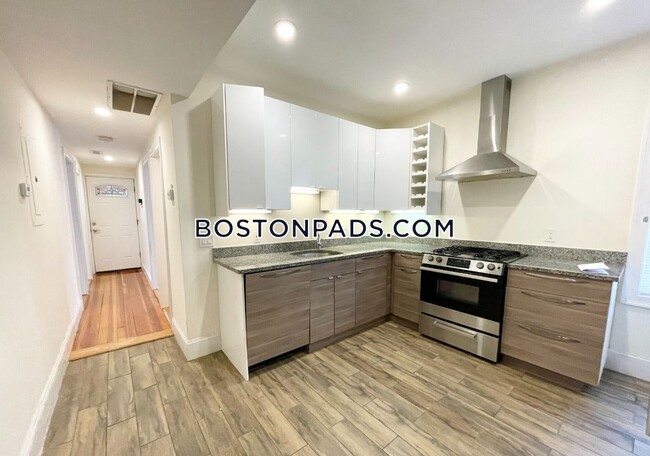 31 Edison Green in Boston, MA - Building Photo - Building Photo