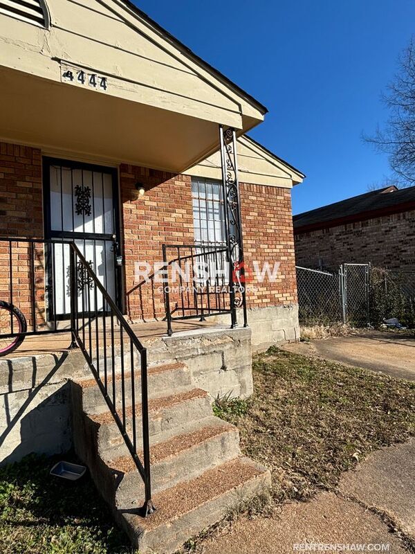 4444 Arnold Cove in Memphis, TN - Building Photo - Building Photo