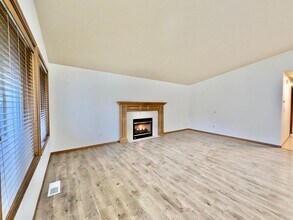 8820 N Edison St in Portland, OR - Building Photo - Building Photo