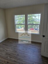 306 East E Street in Rainier, OR - Building Photo - Building Photo