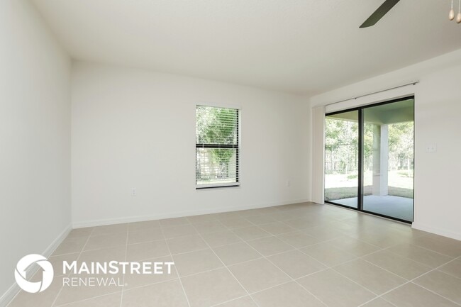 35693 Rose Moss Ave in Leesburg, FL - Building Photo - Building Photo