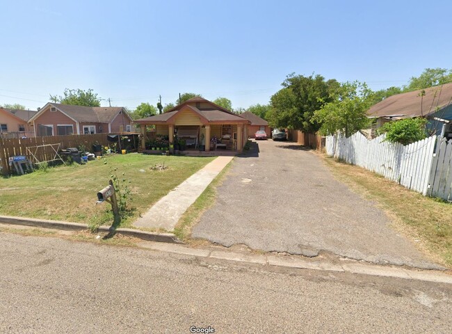 1615 Oblate Ave in Mission, TX - Building Photo - Building Photo