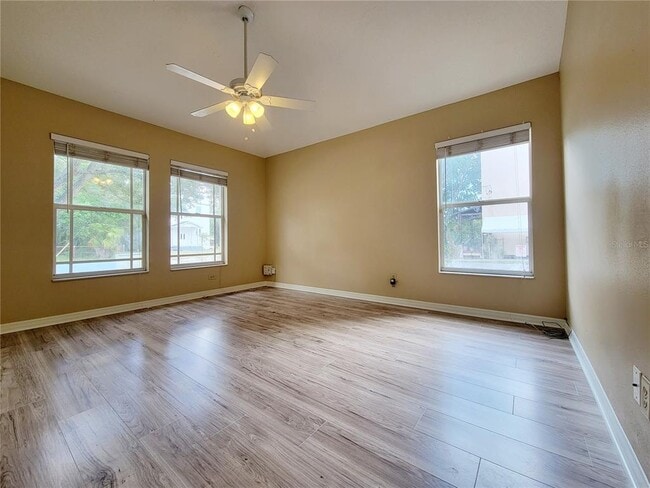 2008 N Albany Ave in Tampa, FL - Building Photo - Building Photo