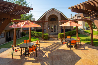 The Vineyards At Trophy Club in Trophy Club, TX - Building Photo - Building Photo