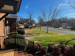 Park Creek Apartments in Charlotte, NC - Building Photo - Building Photo