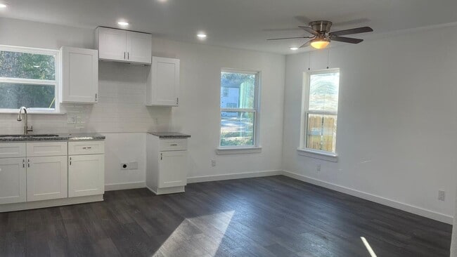 property at 6009 Wedgefield St