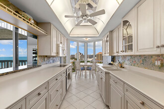 520 S Collier Blvd in Marco Island, FL - Building Photo - Building Photo