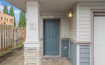 1819 NE 101st Ave in Hillsboro, OR - Foto de edificio - Building Photo