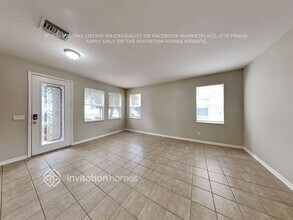 4645 White Bay Cir in Wesley Chapel, FL - Building Photo - Building Photo