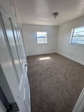 580 NW 64th St, Unit # 10 in Miami, FL - Building Photo - Building Photo