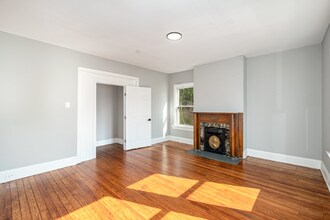 118 E 19th St in Covington, KY - Foto de edificio - Building Photo