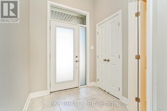 531 Triangle St in Ottawa, ON - Building Photo - Building Photo
