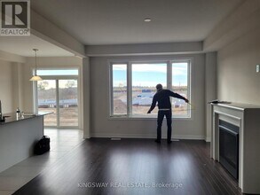 524 Beckview Cres in Kitchener, ON - Building Photo - Building Photo